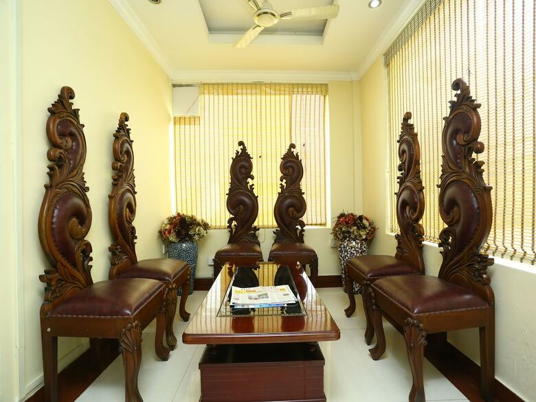 Hotel Oyo 2240 Krishna Regency