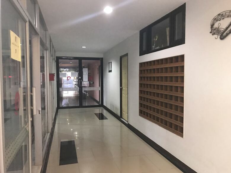 Hotel Grand Esie Service Apartment