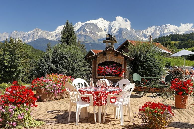 Hotel The Chamois D'or