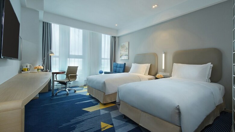 Hotel Holiday Inn Express Qingdao West Coast