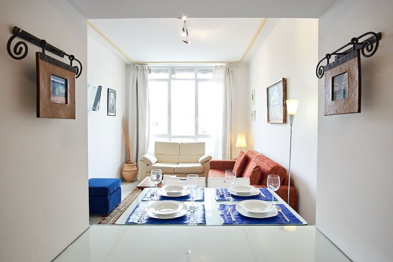 Luminoso  Apartamento En Triana