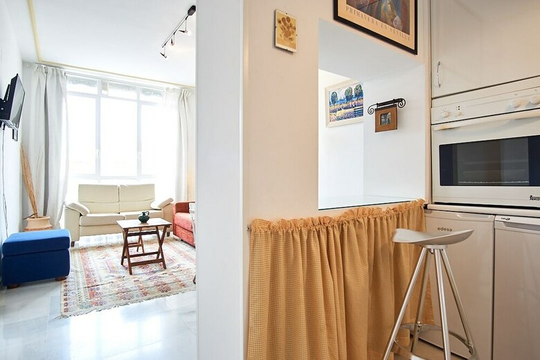 Luminoso  Apartamento En Triana