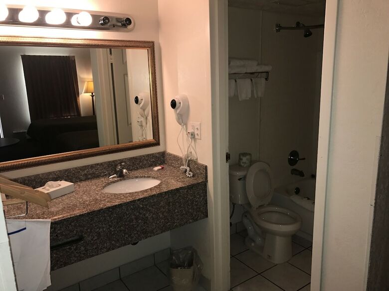 Hotel Days Inn By Wyndham Cave City