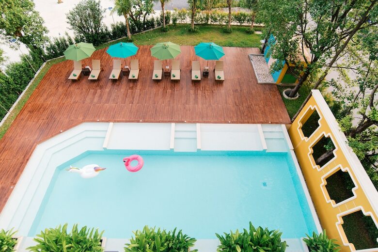 The Pineapple Hotel
