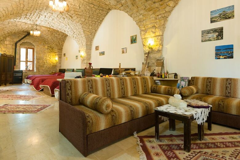 Hostal Boustany Guest House
