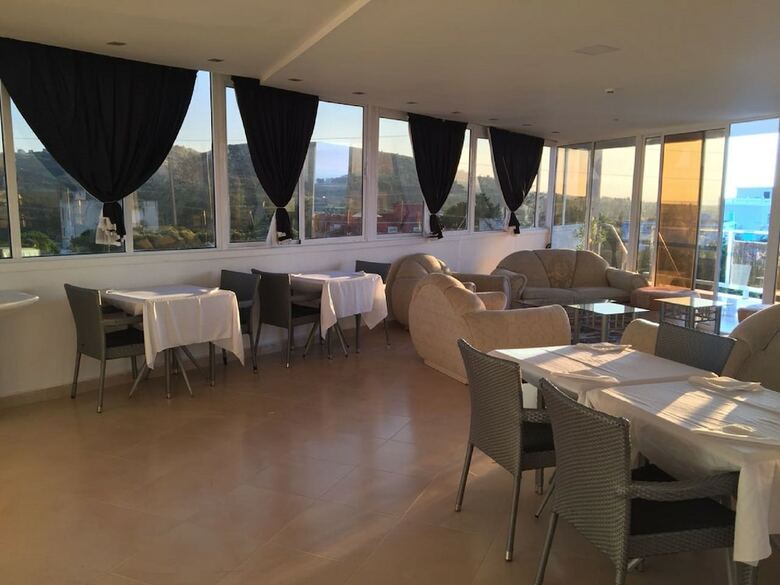 Hotel Malak Tingis