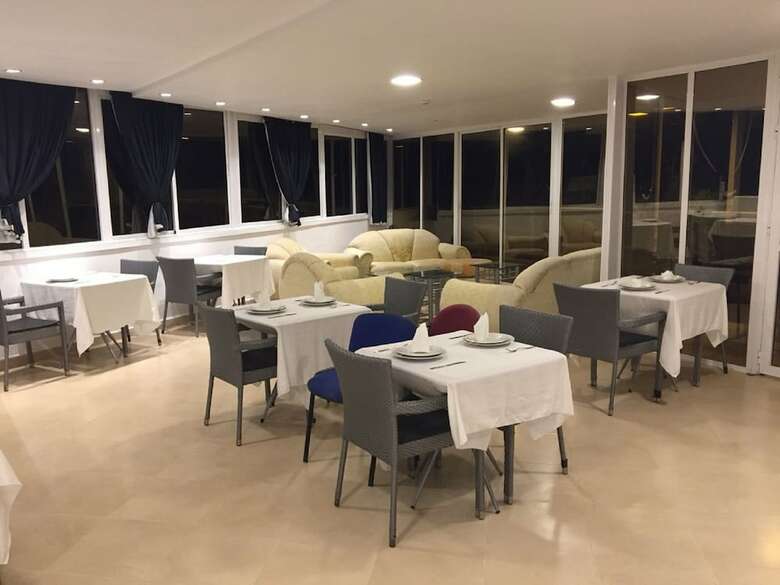Hotel Malak Tingis