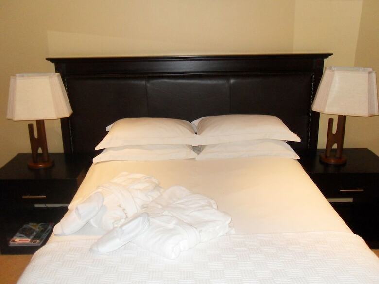 Hotel The Orchards Executive Accomodation