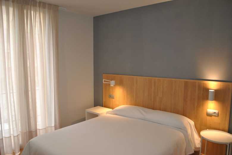 Hostal Universitat Cervera
