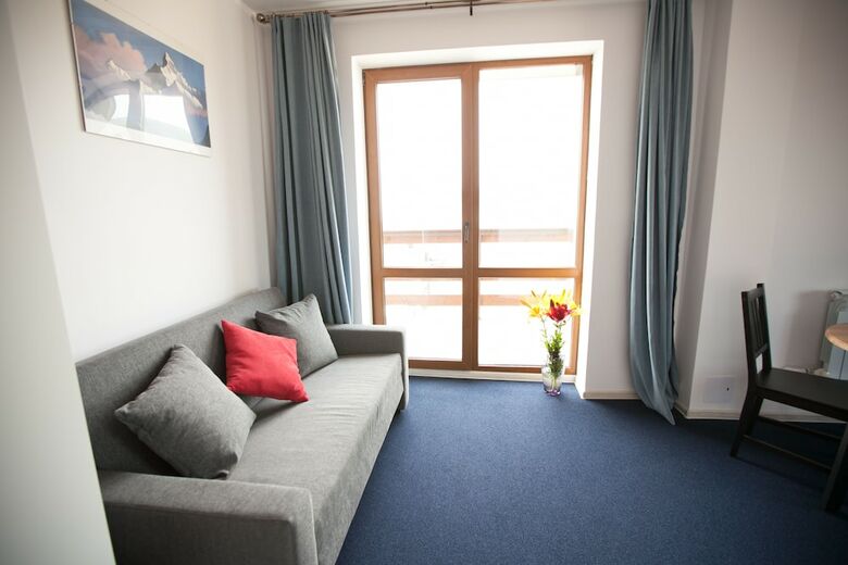 Nicola Hotel