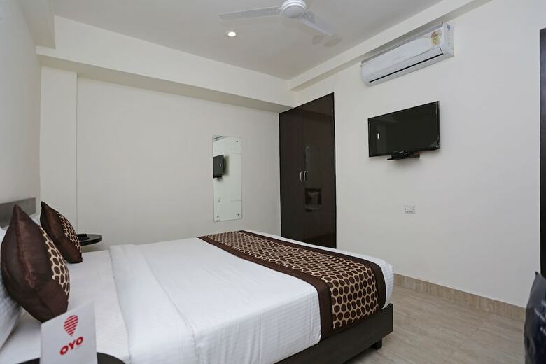 Hotel Sky View