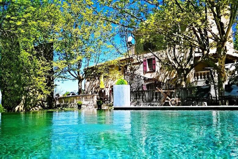 Bed & Breakfast Le Mas Des 5 Fontaines. Chambres D'h�tes