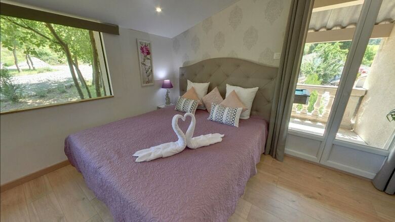 Bed & Breakfast Le Mas Des 5 Fontaines. Chambres D'h�tes