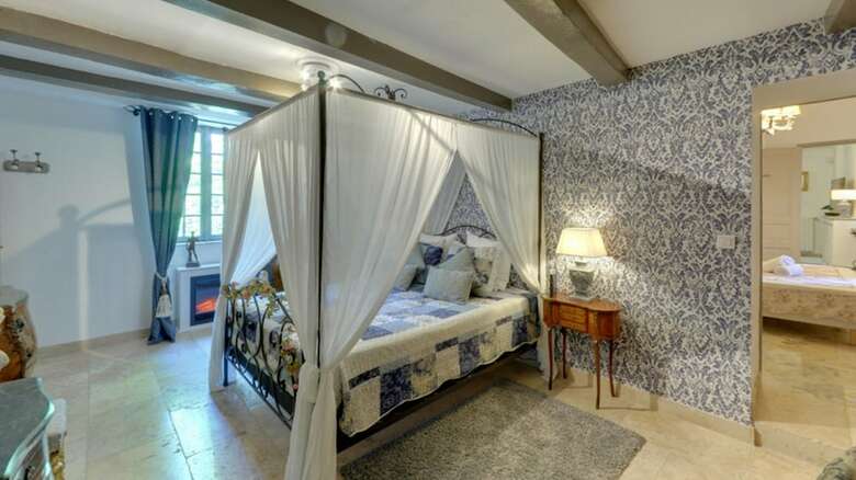 Bed & Breakfast Le Mas Des 5 Fontaines. Chambres D'h�tes