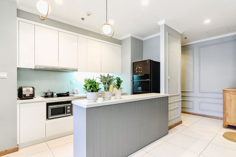 Luxury Apartment In Vinhomes Golden River