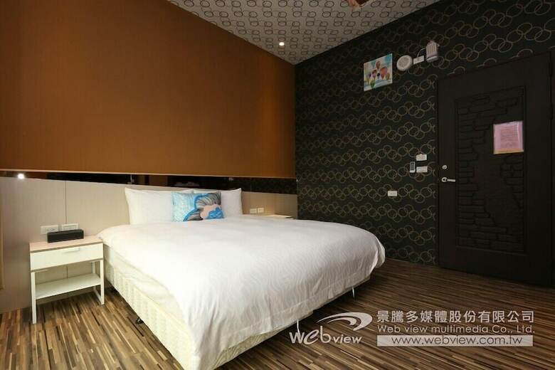 Ruo Shui Hotspring Hotel