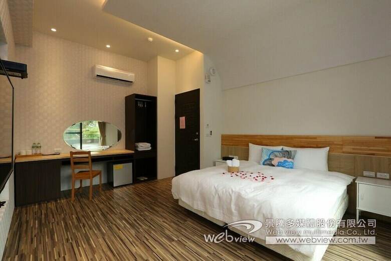 Ruo Shui Hotspring Hotel