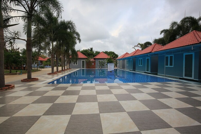 Ven Song Riverside Hotel