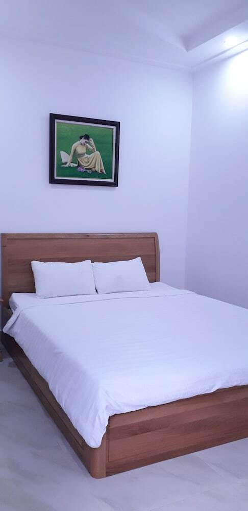 Ven Song Riverside Hotel