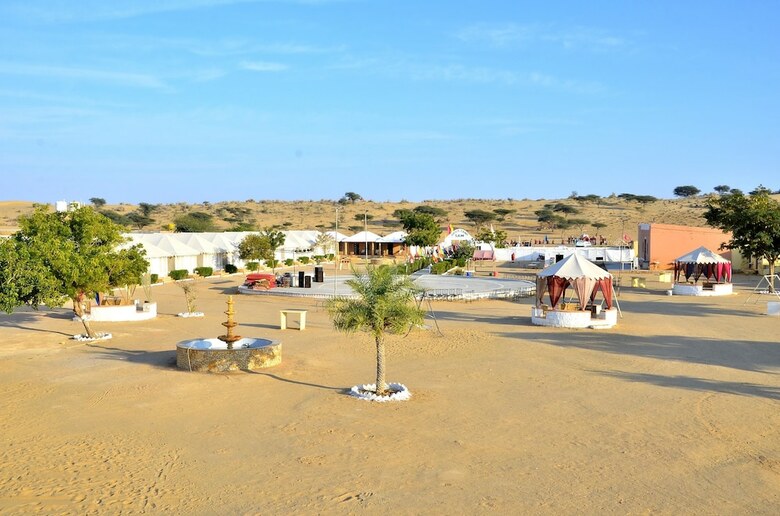 Hotel Oasis Camp Sam