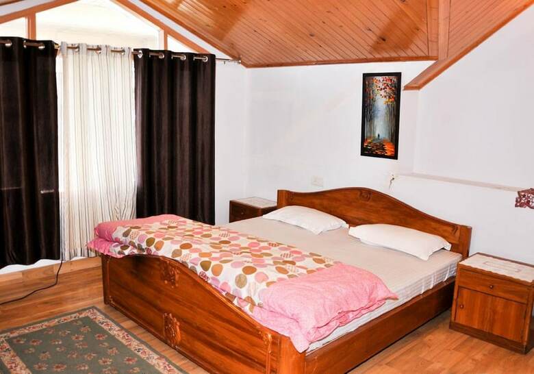 Hotel Westend Homestay