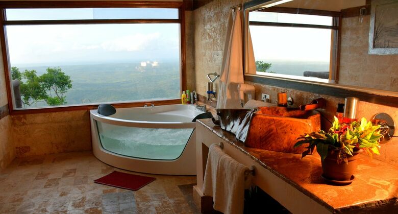 Hotel Shimba Green Lodge