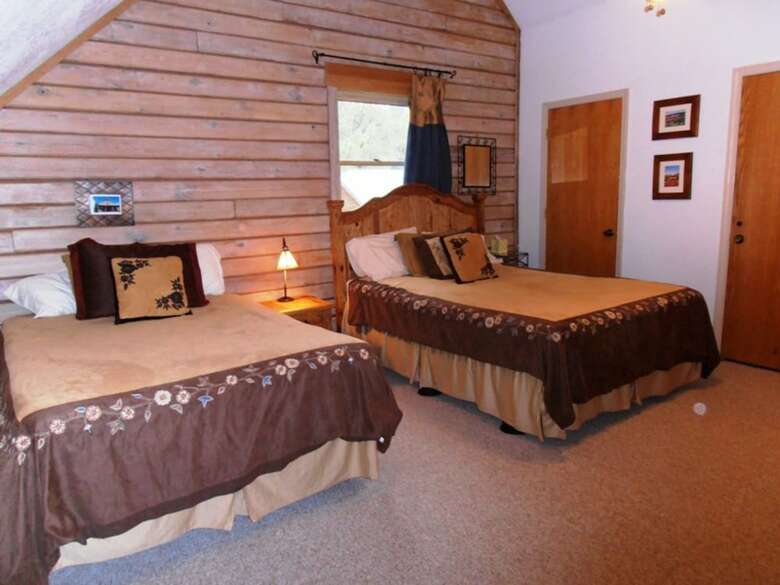 Country Club�homes