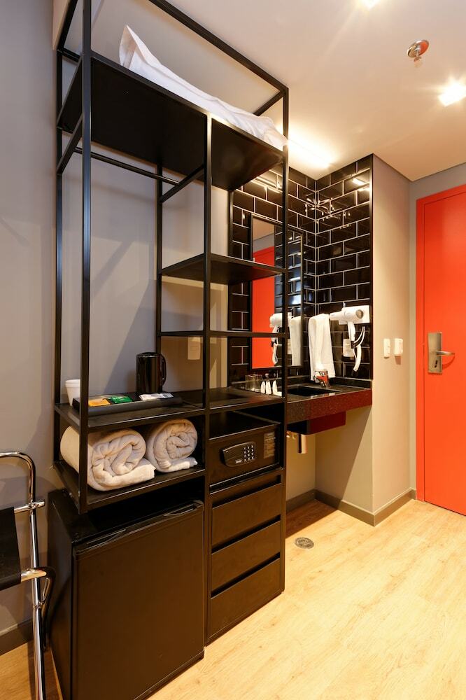 Hotel Ramada Encore By Wyndham Berrini