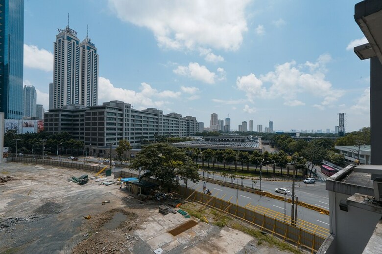 Apartamentos Indigo Ortigas @ Adb Avenue Tower