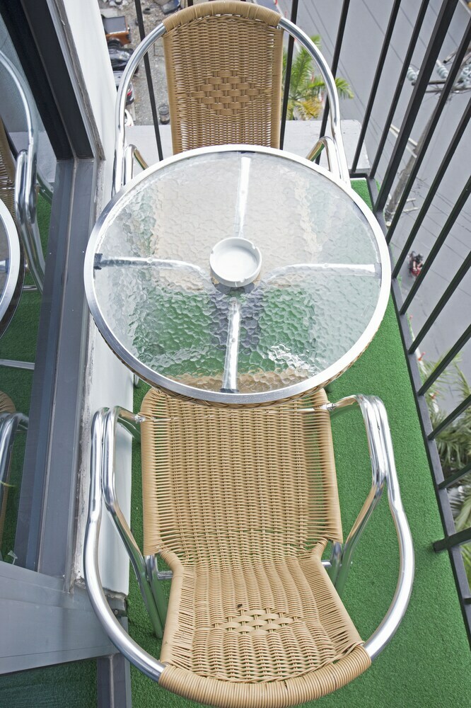Apartamentos Indigo Ortigas @ Adb Avenue Tower