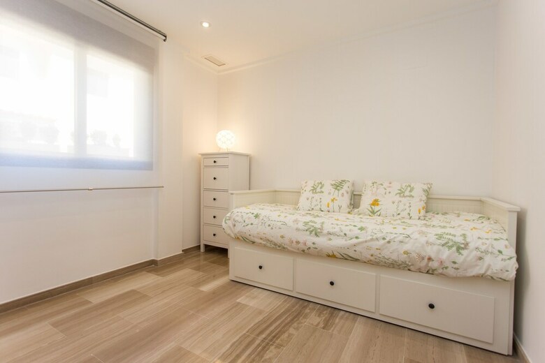 Lujoso Apartamento Con Piscina Interior