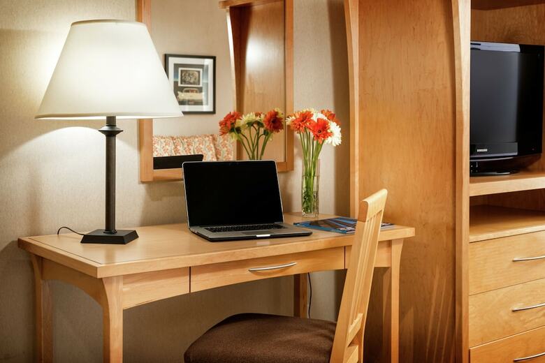 Hotel Staypineapple, University Inn, University District Seattle