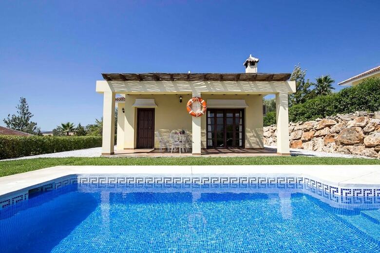 Aparthotel Complejo Tur�stico Rural Las Mayoralas