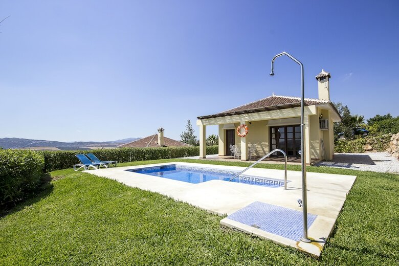 Aparthotel Complejo Tur�stico Rural Las Mayoralas