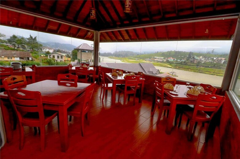Hotel Yoho Villa Lake View