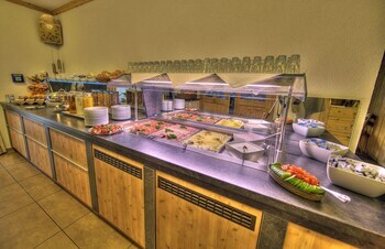 Hotel Schw�rer