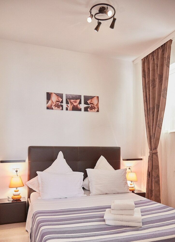 Gabizz Apartments - Near Farul Stadium