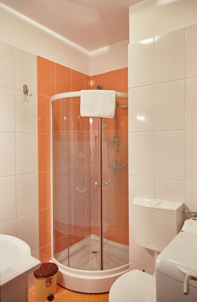 Gabizz Apartments - Near Farul Stadium