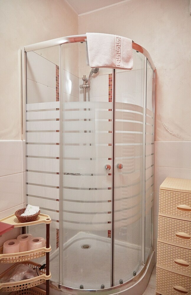 Gabizz Apartments - Near Farul Stadium