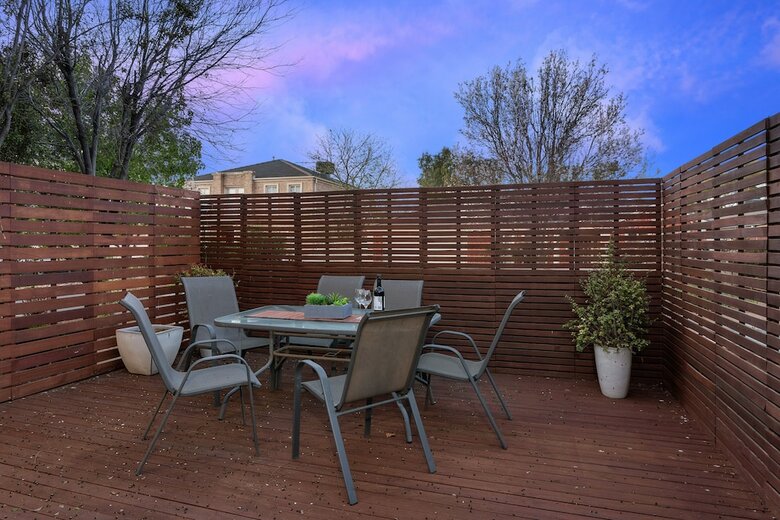 Villa De Marseilles - Melbourne