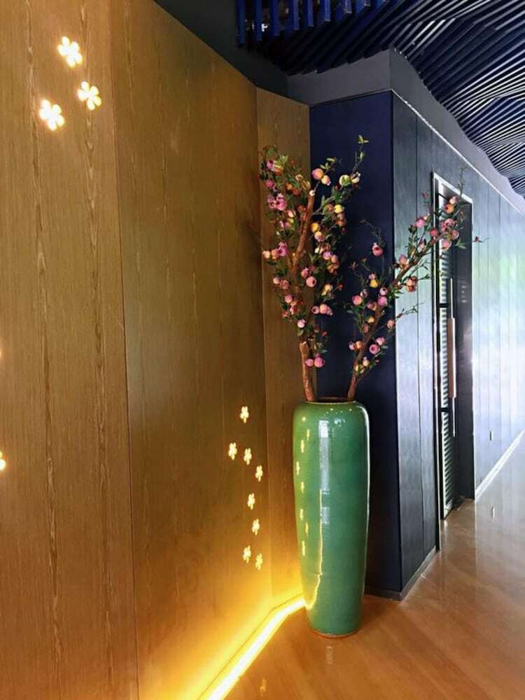 Lifu Hotel -wankel Jiang Tai Road Railway