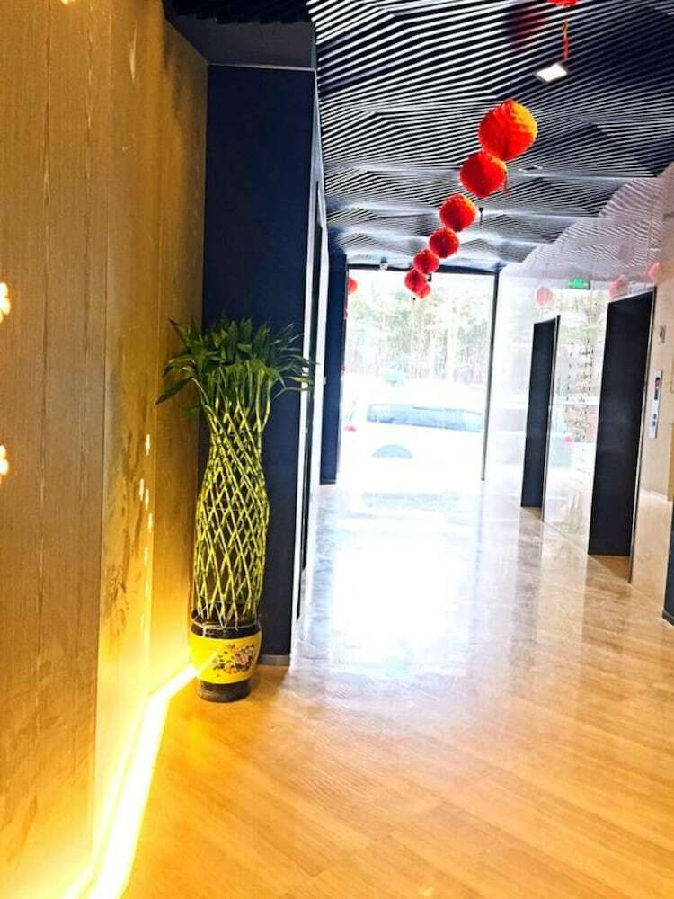 Lifu Hotel -wankel Jiang Tai Road Railway