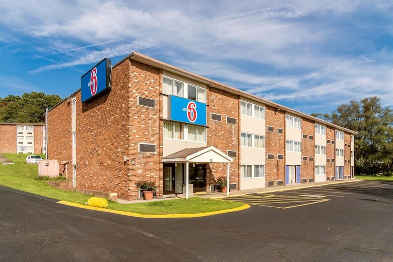 Hotel Motel 6 New Stanton, Pa