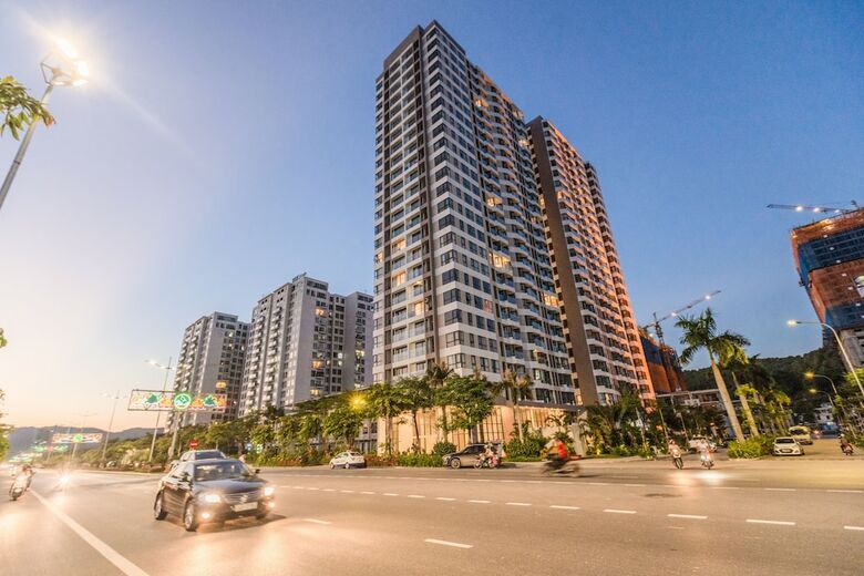 Apartamentos Skybay Hometel Ha Long