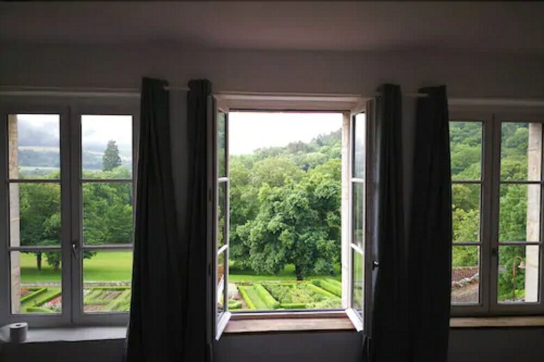 G�te Des Jardins de Barbirey