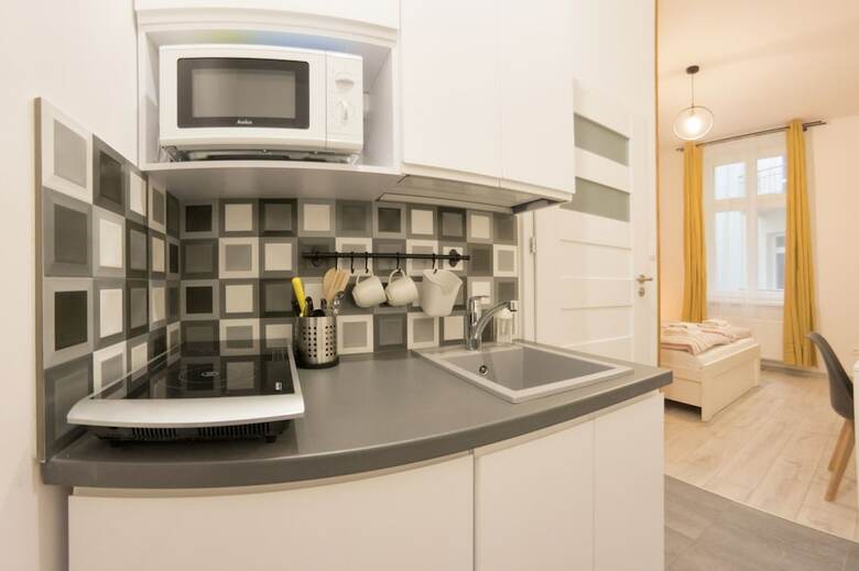 Rister Apartments