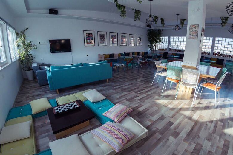 Hostal Art Hostel & Apartments