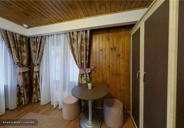 Hotel Hillden Lodge & Restaurant