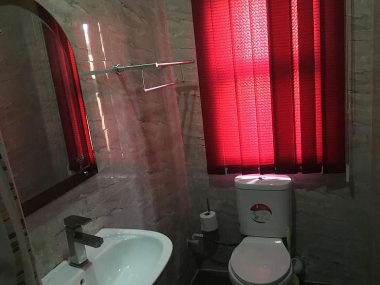 Momak 5 Hotel And Suites