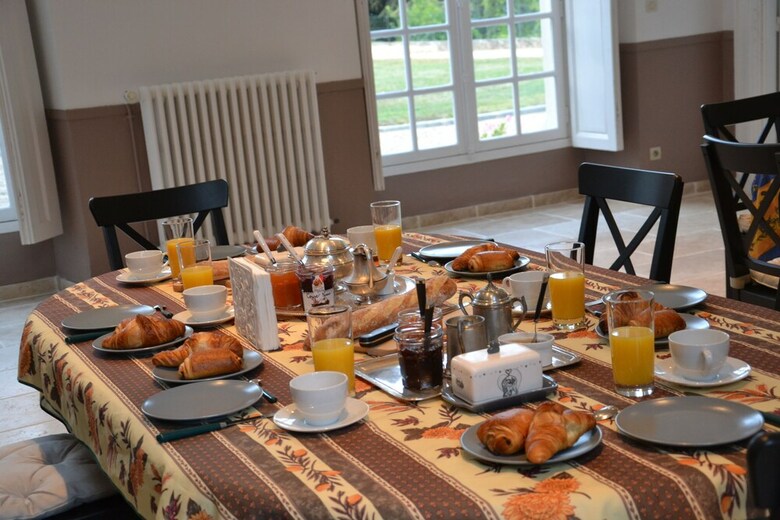 Bed & Breakfast Ch�teau de Saint Ouen Les Vignes